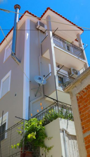 Dimitris_House